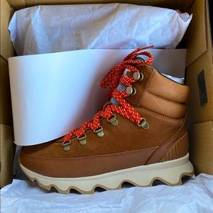 COPY - Sorel Kinetic conquest boots